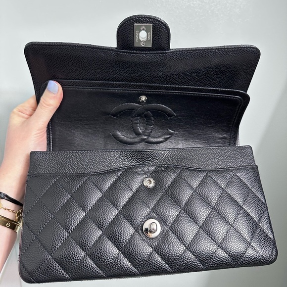 Chanel classic black caviar medium double flap w silver hw - Picture 13 of 17